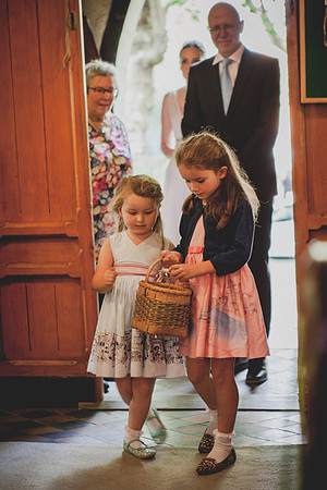 Jessica and Maya, the flower girls
